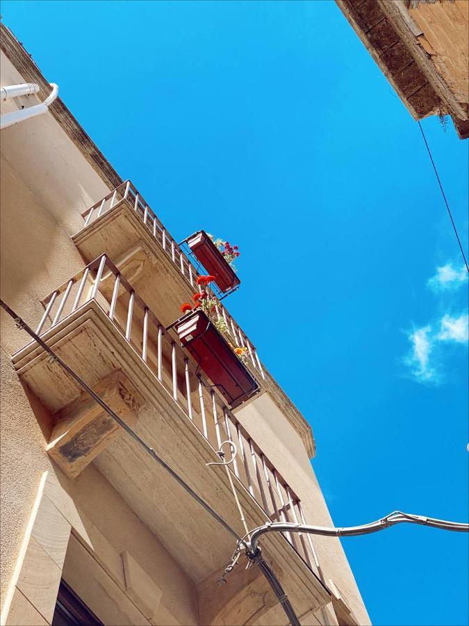 ホテル Don Nicuzzo サレーミ エクステリア 写真